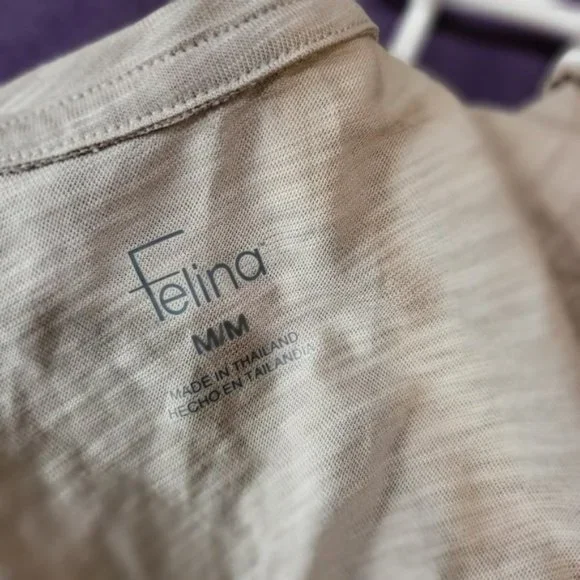 ♡3/$30♡ Felina V Neck Tee -M - Picture 3 of 3